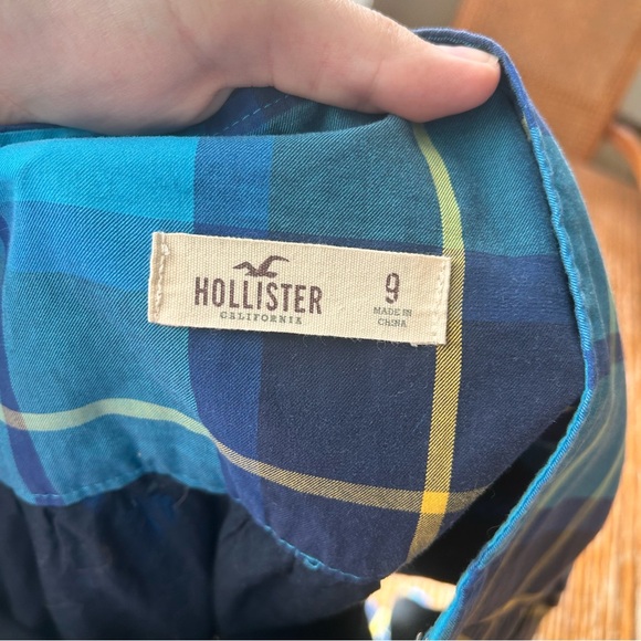 Hollister Teal and Navy Plaid Skirt - Picture 5 of 5